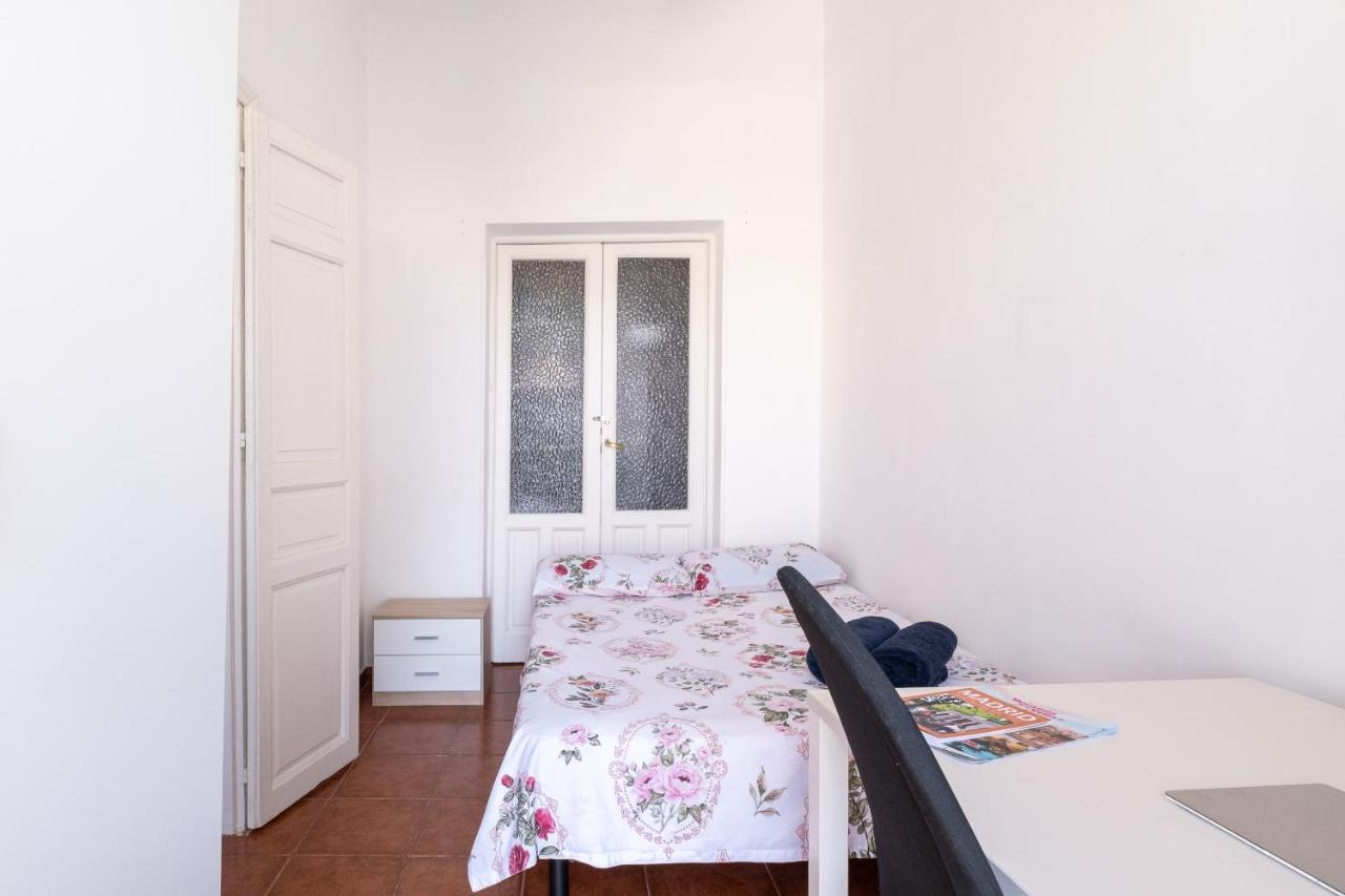 Comfy 4 Rooms Apt In The Heart Of Chueca Madrid Exterior photo